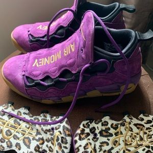 Nike Air Money Basketball Shoes.